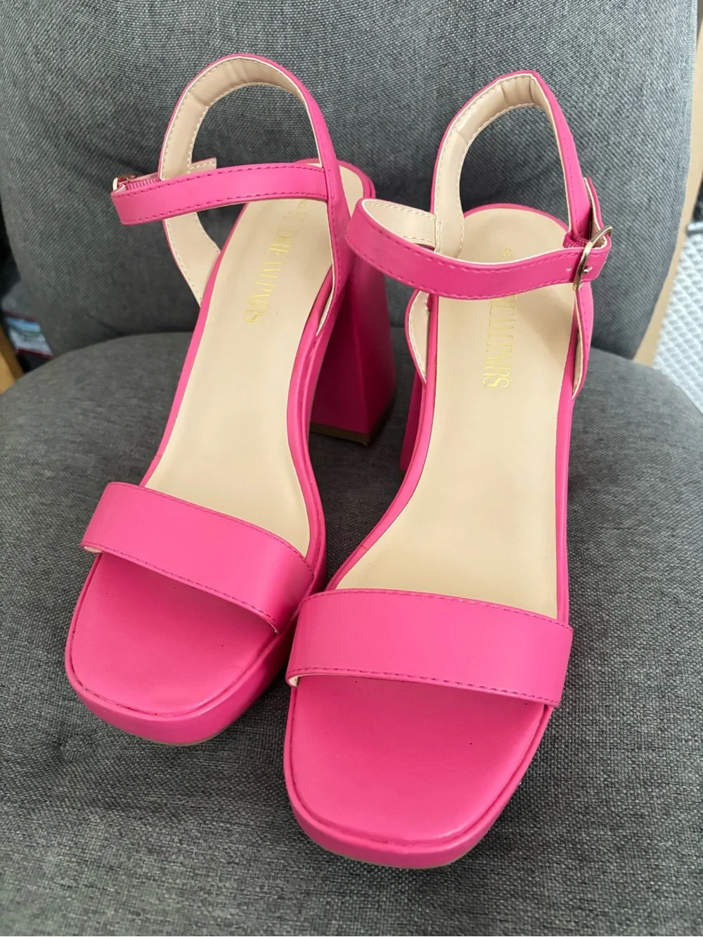 Dream Pairs purchased great